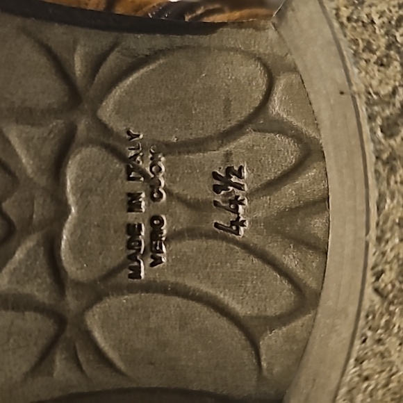 Jo Ghost Boots - Picture 2 of 5